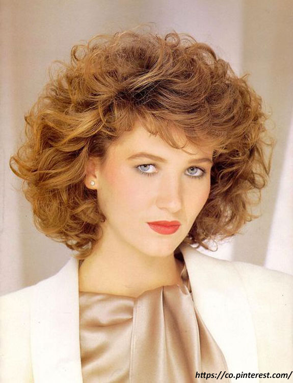 Short feathered hair on sale 80s