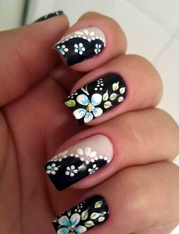 Adorable-Floral-Nail-Art-Design