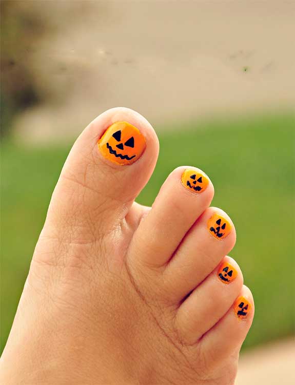 Halloween Toe Nail Designs