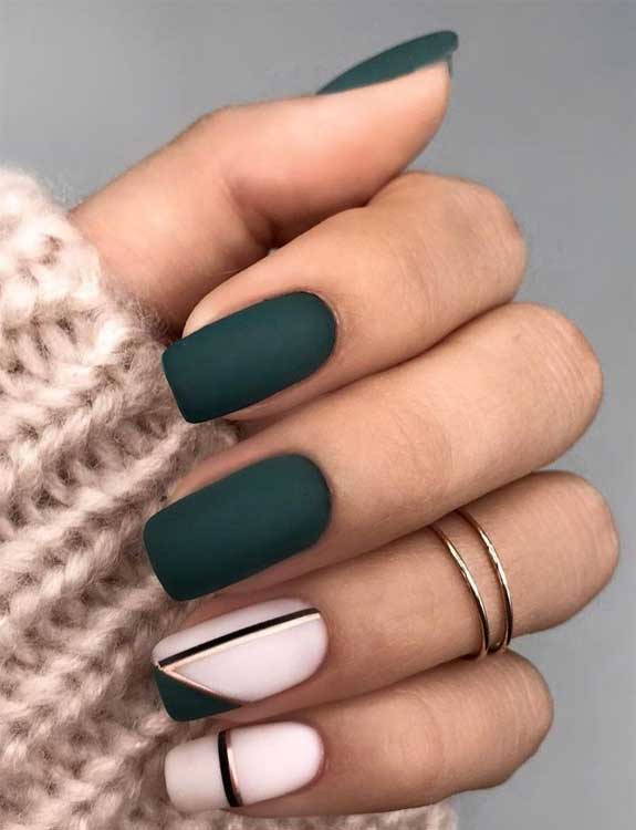 DeBelle Gel Nail Polish - Hyacinth Folio | Bottle Green Nail Polish –  DeBelle Cosmetix Online Store