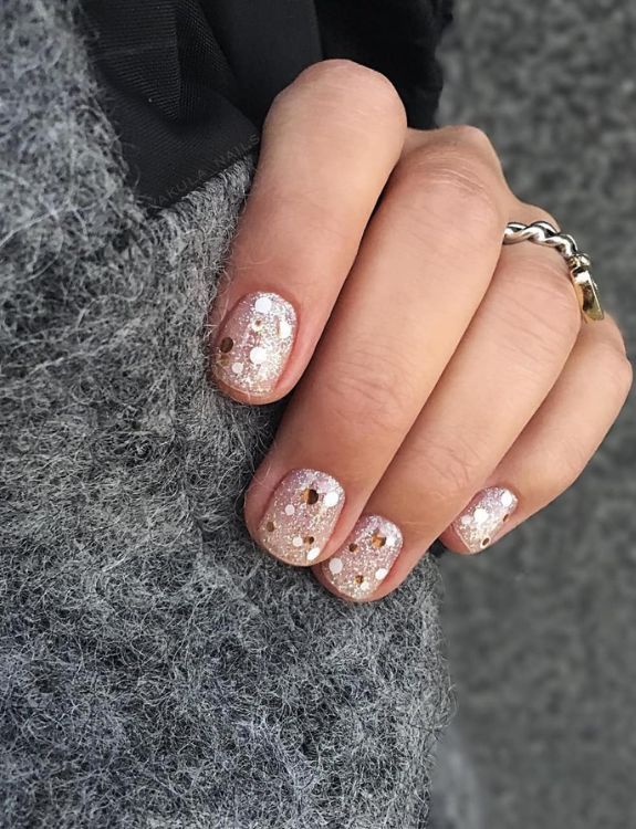 12 Miraculous Rose Gold Nail Design Ideas You Should Try in 2023