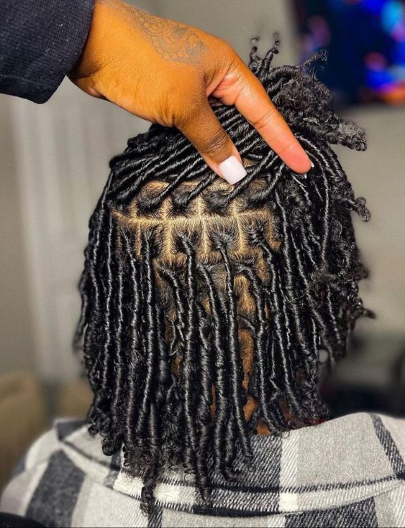 20 Must Try Beginner Short Dreadlocks Styles For Bold Ladies 