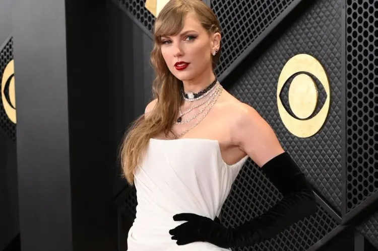 Taylor Swift singing Love Story in a flowing white fairytale dress