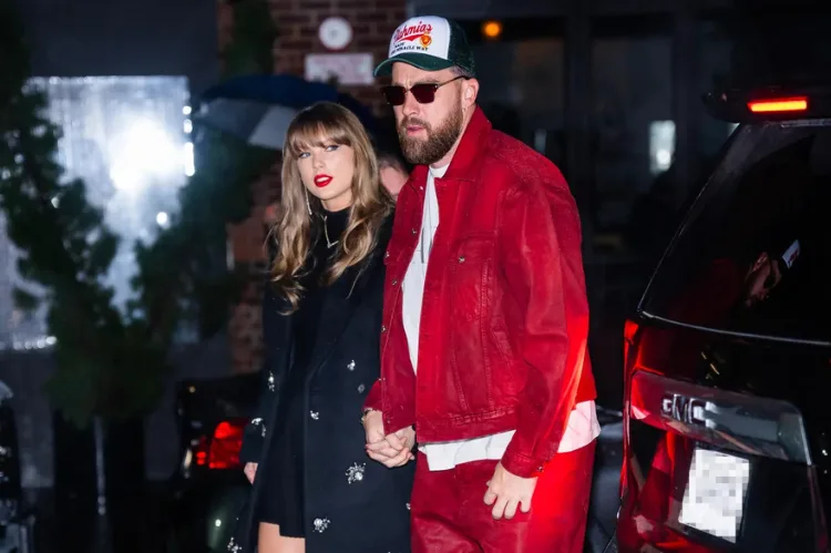 Taylor Swift and Travis Kelce standing.